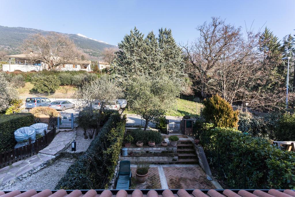 Le Fate Di Campagna Apartment อัสซิซี ภายนอก รูปภาพ